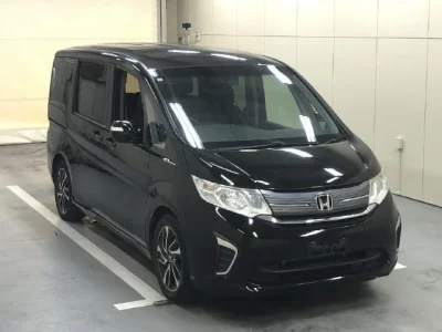 Honda STEP WAGON  с аукциона в Японии