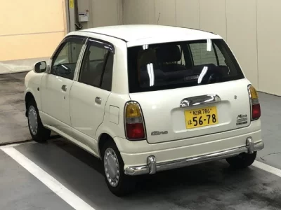 Daihatsu MIRA