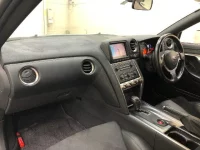 Nissan GT-R лот № 6517 оценка 4  с аукциона в Японии 5