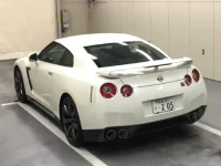 Nissan GT-R лот № 6517 оценка 4  с аукциона в Японии 1