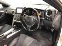 Nissan GT-R лот № 6517 оценка 4  с аукциона в Японии 4