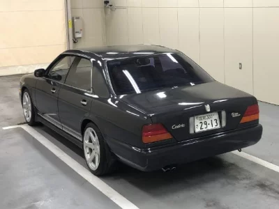 Nissan CEDRIC  с аукциона в Японии
