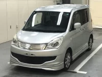 Mitsubishi DELICA D2 лот № 1089 оценка 4  с аукциона в Японии 2