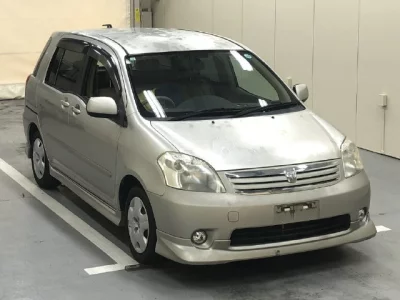 Toyota RAUM
