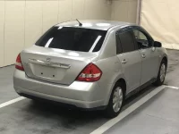Nissan TIIDA LATIO лот № 4532 оценка R  с аукциона в Японии 3