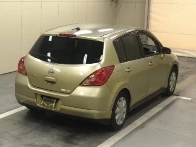 Nissan TIIDA  с аукциона в Японии