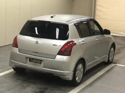 Suzuki SWIFT  с аукциона в Японии