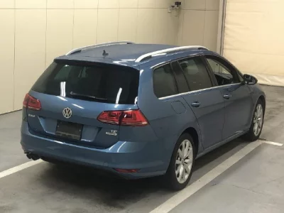 Volkswagen GOLF VARIANT