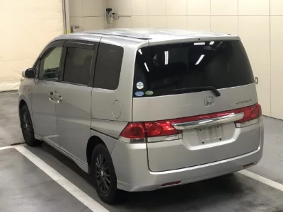Honda STEP WAGON