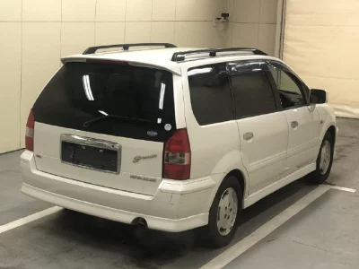 Mitsubishi CHARIOT GRANDIS