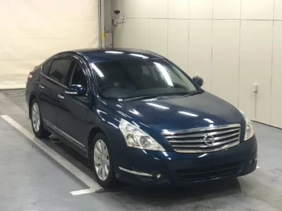 Nissan TEANA