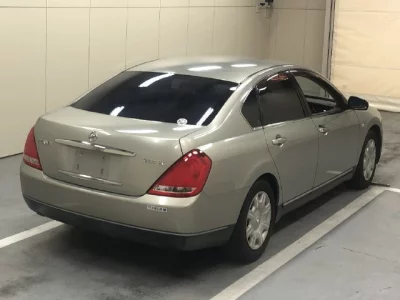 Nissan TEANA