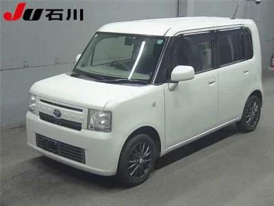 Toyota Pixis Space