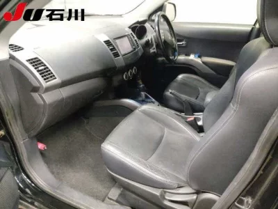 Mitsubishi OUTLANDER  с аукциона в Японии