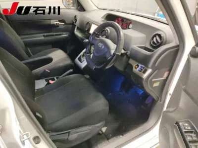 Toyota COROLLA RUMION  с аукциона в Японии