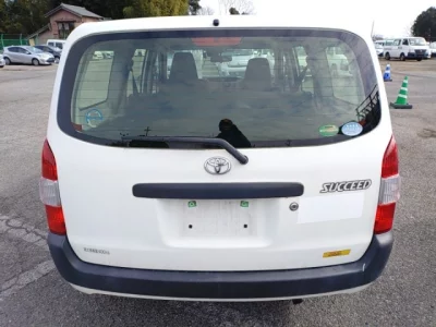 Toyota SUCCEED