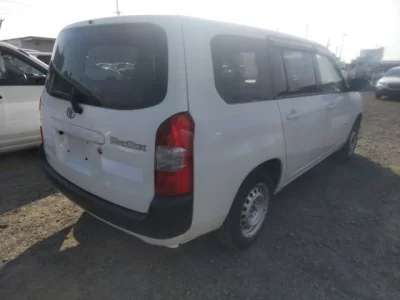 Toyota PROBOX  с аукциона в Японии