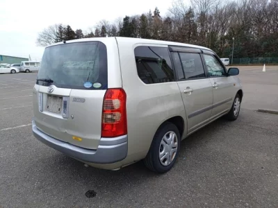 Toyota SUCCEED  с аукциона в Японии