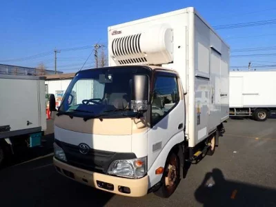 Toyota DYNA  с аукциона в Японии