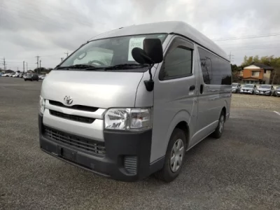 Toyota HIACE VAN  с аукциона в Японии