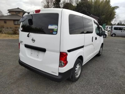 Nissan NV200