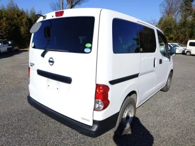 Nissan NV200