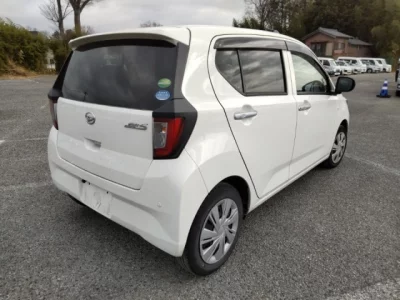 Daihatsu MIRA E S