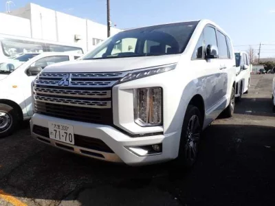 Mitsubishi DELICA D5