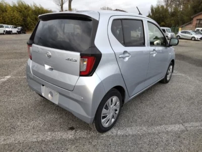 Daihatsu MIRA E S