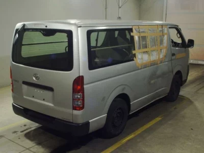 Toyota HIACE VAN  с аукциона в Японии