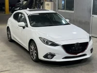 Mazda AXELA лот № 4015 оценка 3  с аукциона в Японии 3