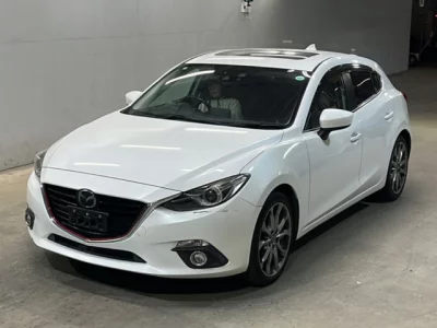 Mazda AXELA  с аукциона в Японии