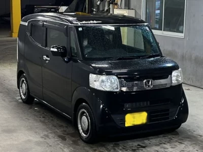 Honda N BOX SLASH