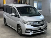 Honda STEP WAGON лот № 691 оценка R  с аукциона в Японии 3