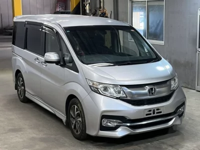 Honda STEP WAGON  с аукциона в Японии