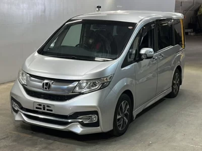 Honda STEP WAGON  с аукциона в Японии