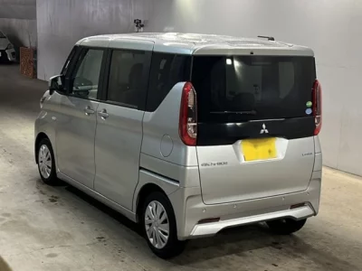 Mitsubishi EK SPACE  с аукциона в Японии