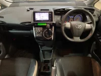 Toyota WISH лот № 55 оценка R  с аукциона в Японии 2