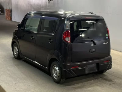 Suzuki MRWAGON