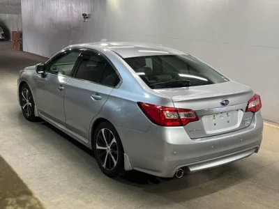 Subaru LEGACY B4