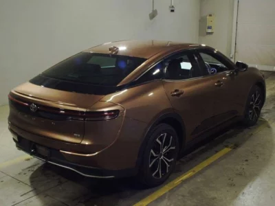 Toyota CROWN CROSSOVER