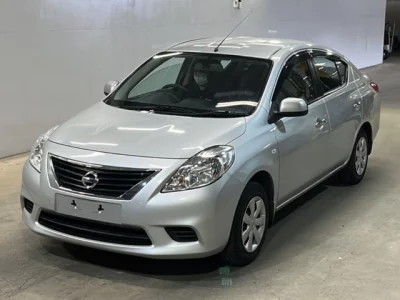 Nissan TIIDA LATIO