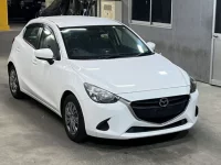 Mazda DEMIO лот № 8024 оценка 3.5  с аукциона в Японии 3