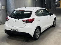 Mazda DEMIO лот № 8024 оценка 3.5  с аукциона в Японии 4
