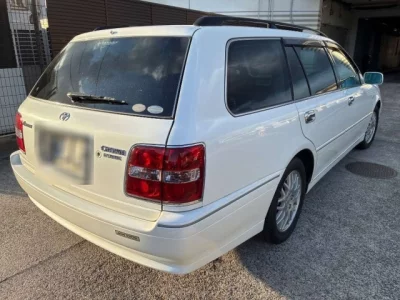 Toyota CROWN ESTATE