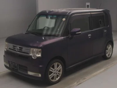 Toyota PIXIS SPACE