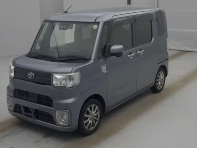 Toyota PIXIS MEGA