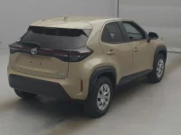 Toyota YARIS CROSS лот № 70037 оценка 3.5  с аукциона в Японии 1