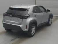 Toyota YARIS CROSS лот № 70045 оценка 4  с аукциона в Японии 1