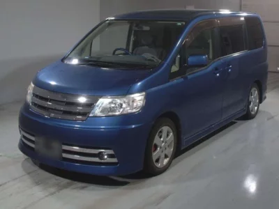 Nissan SERENA  с аукциона в Японии